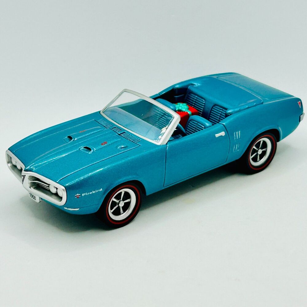 2008 Hallmark Keepsake Ornament 1968 Pontiac Firebird Classic American Cars